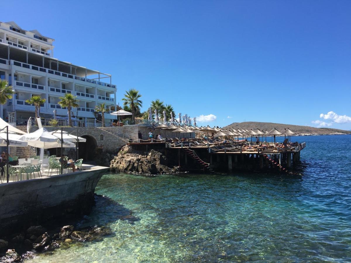 Loli Apartment Luxury White Residence Saranda Dış mekan fotoğraf
