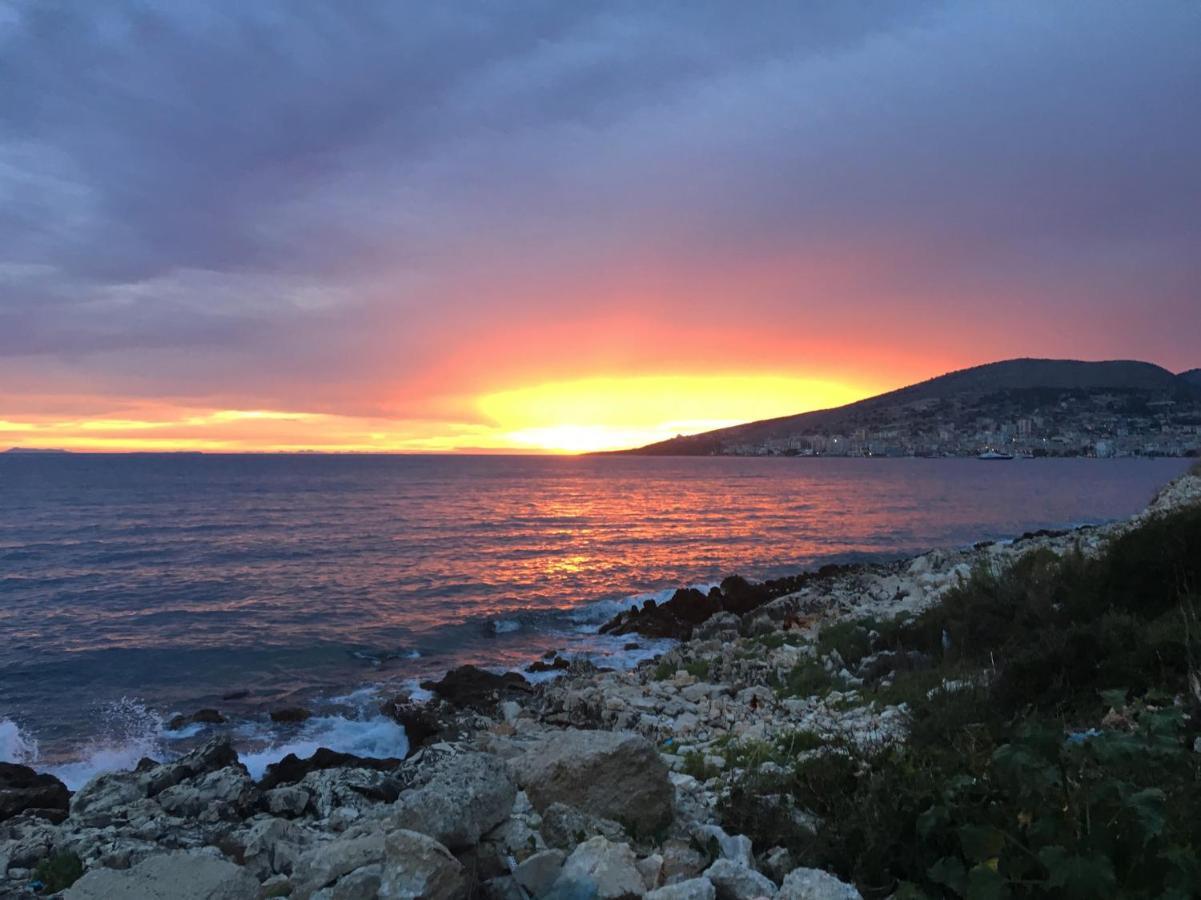 Loli Apartment Luxury White Residence Saranda Dış mekan fotoğraf