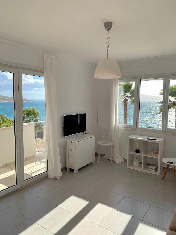 Loli Apartment Luxury White Residence Saranda Dış mekan fotoğraf