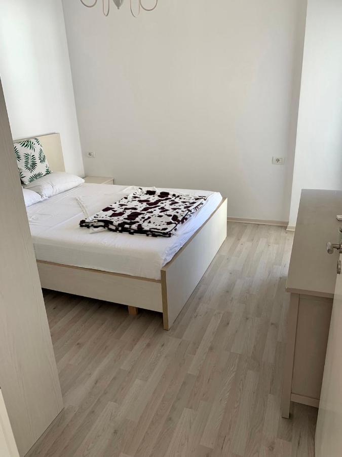 Loli Apartment Luxury White Residence Saranda Dış mekan fotoğraf