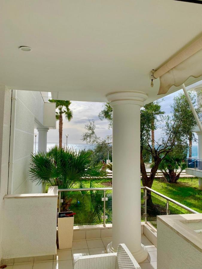 Loli Apartment Luxury White Residence Saranda Dış mekan fotoğraf