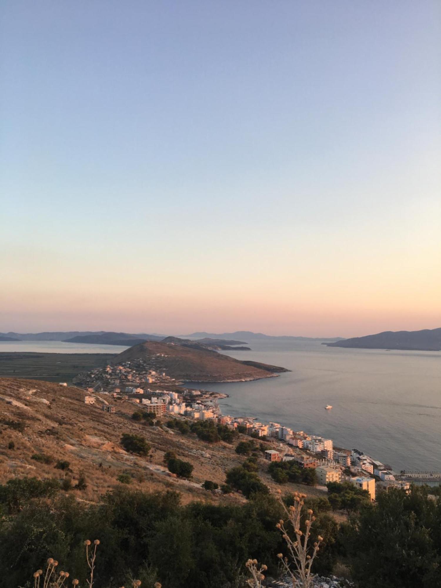 Loli Apartment Luxury White Residence Saranda Dış mekan fotoğraf