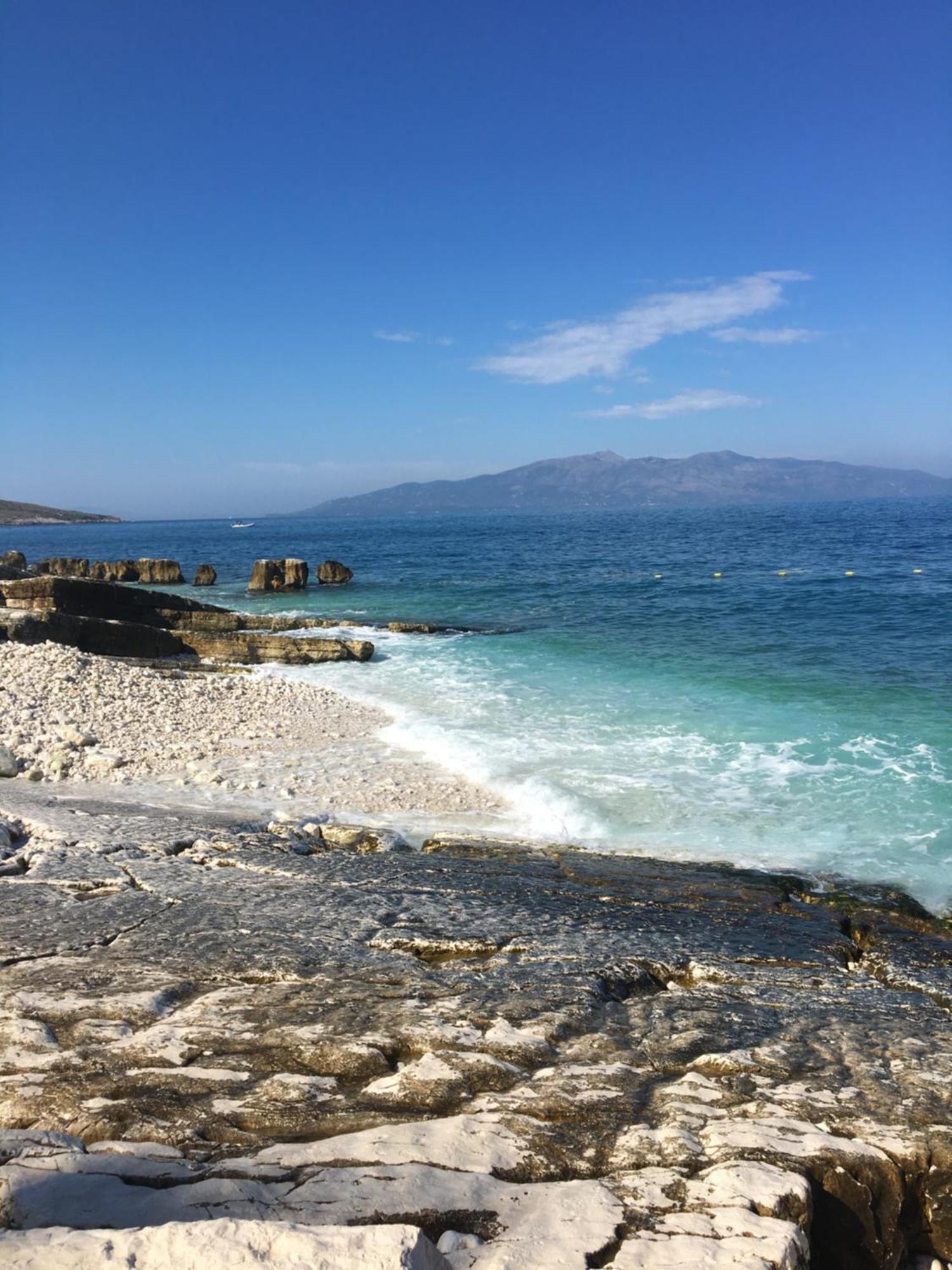 Loli Apartment Luxury White Residence Saranda Dış mekan fotoğraf